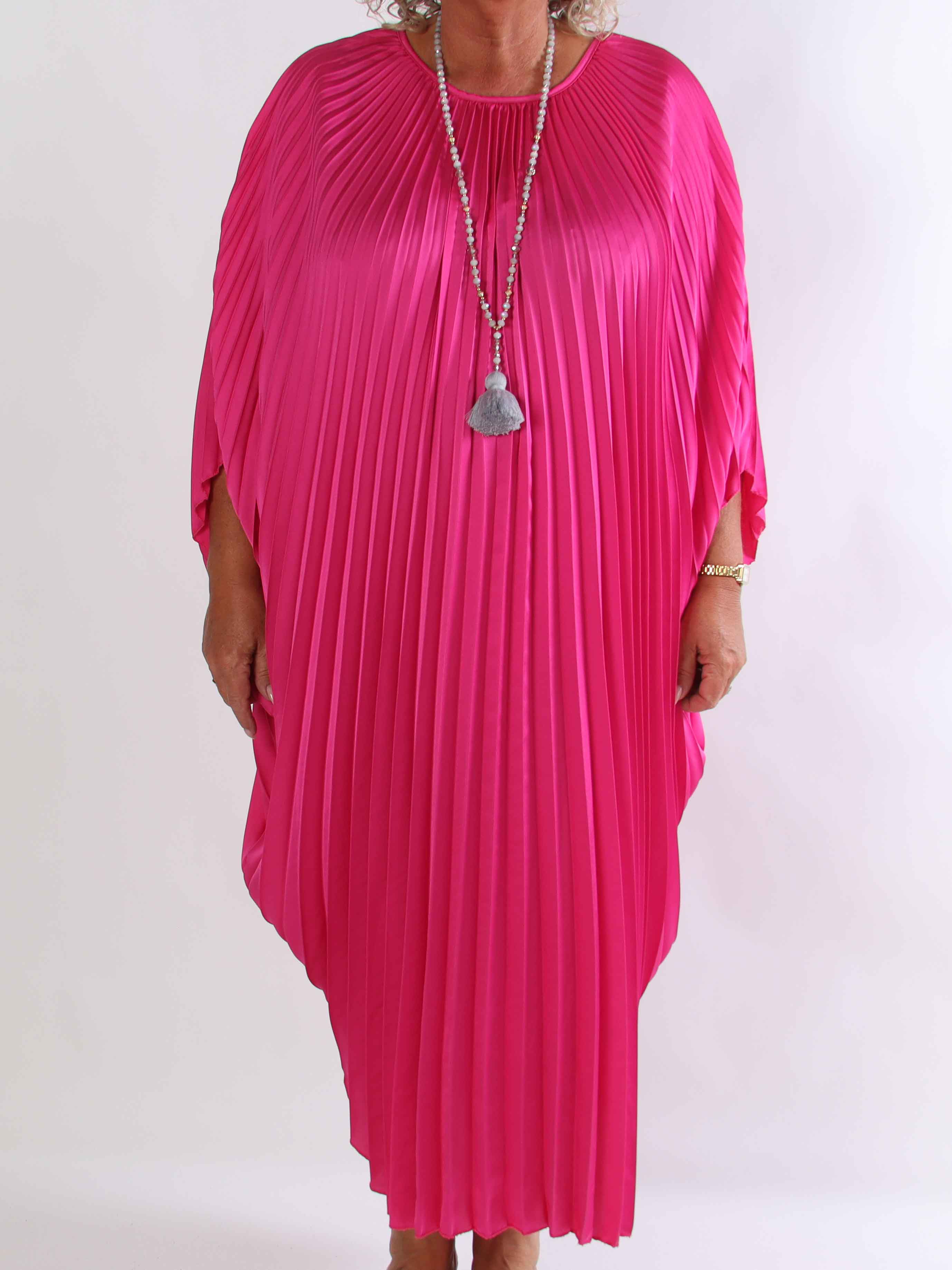 Evita - Elegant plus size tunikakjole i smukt plisseret stof